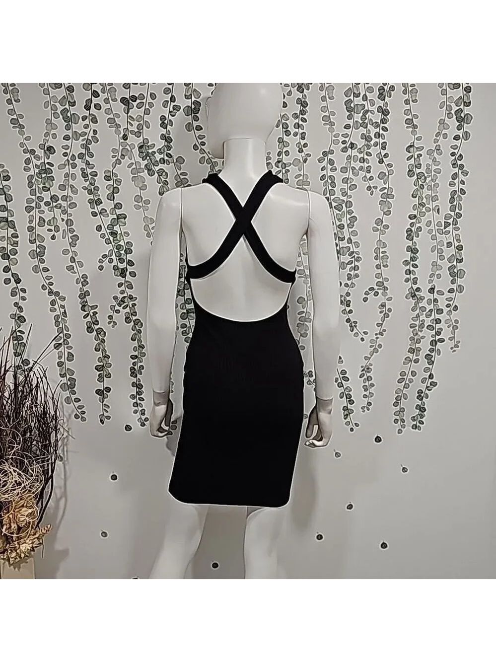 NWOT Lulu's Favorite Idea Black Ribbed Backless Bodycon Mini Dress - Picture 6 of 10